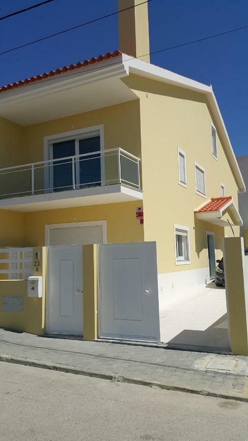 A.V Holidays Fernão Ferro Exterior foto